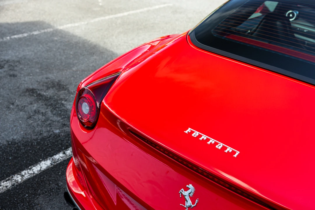2016 Ferrari California T - Image 17 of 31