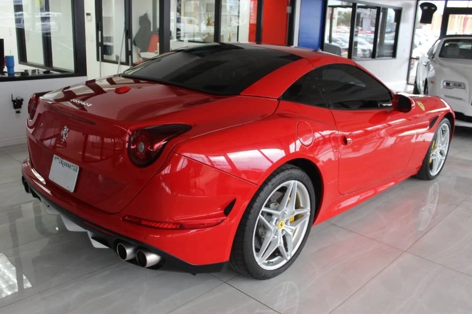 2016 Ferrari California T - Image 3 of 20