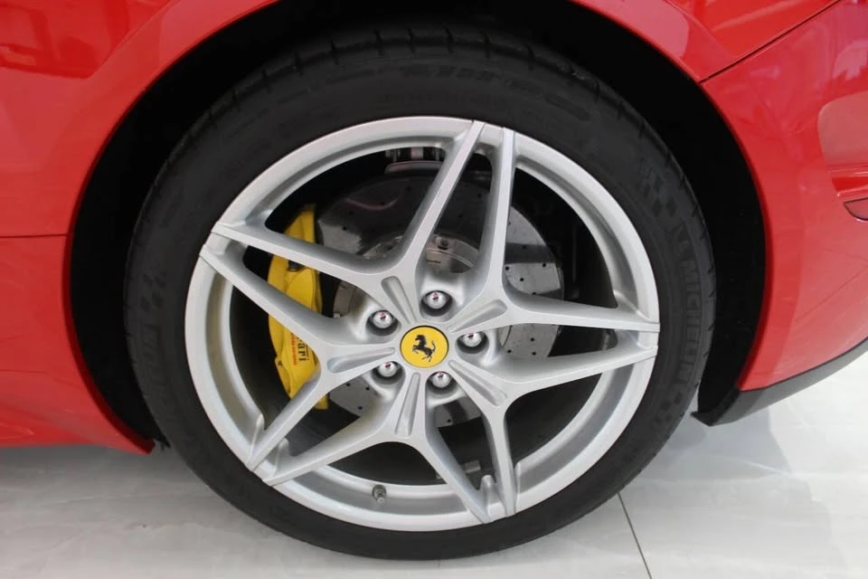 2016 Ferrari California T - Image 15 of 20