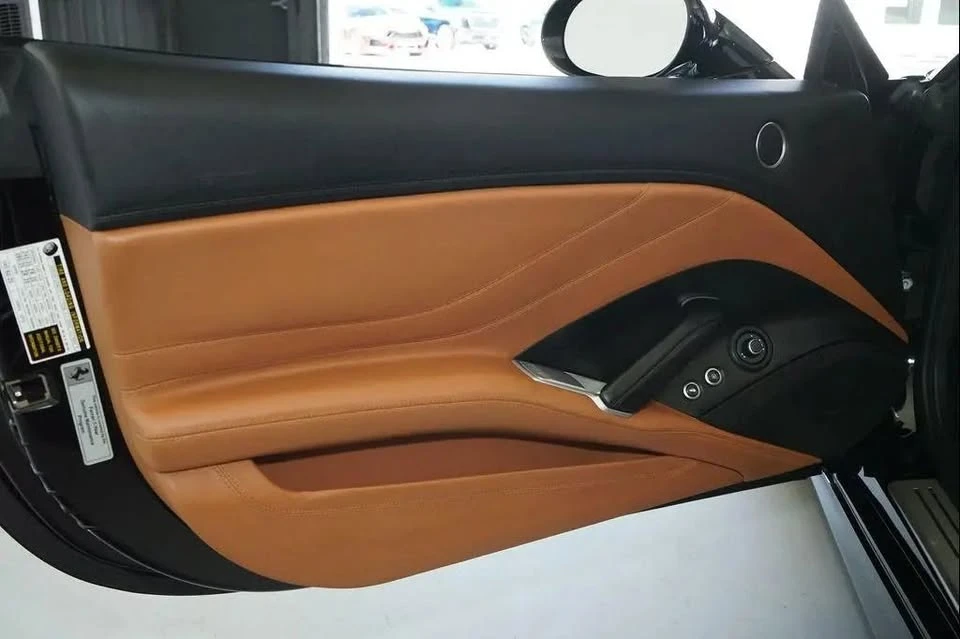 2016 Ferrari California T - Image 18 of 20