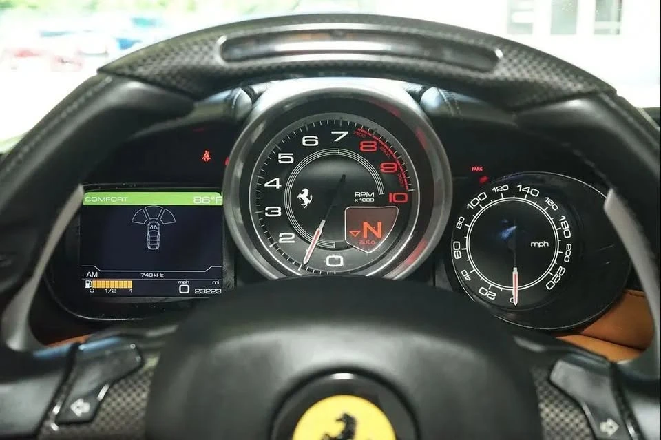 2016 Ferrari California T - Image 12 of 20