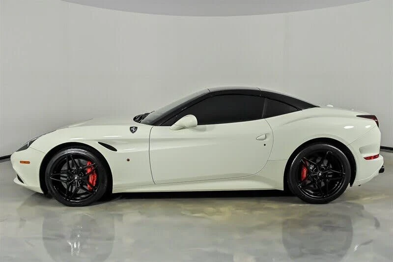 2016 Ferrari California T - Image 16 of 20