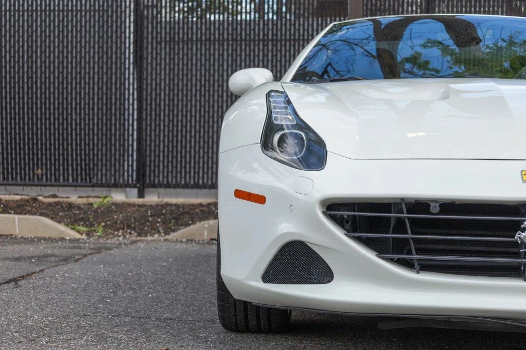 2016 Ferrari California T - Image 7 of 31