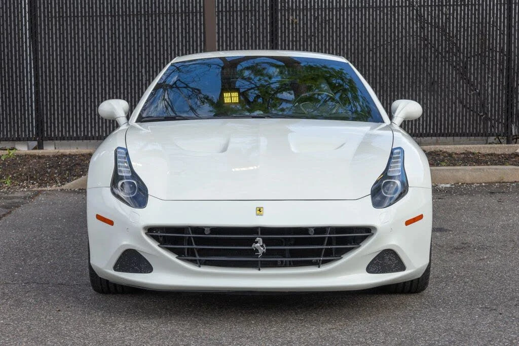 2016 Ferrari California T - Image 19 of 31