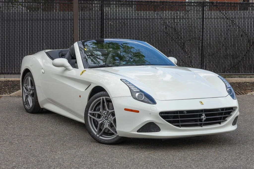 2016 Ferrari California T - Image 15 of 31