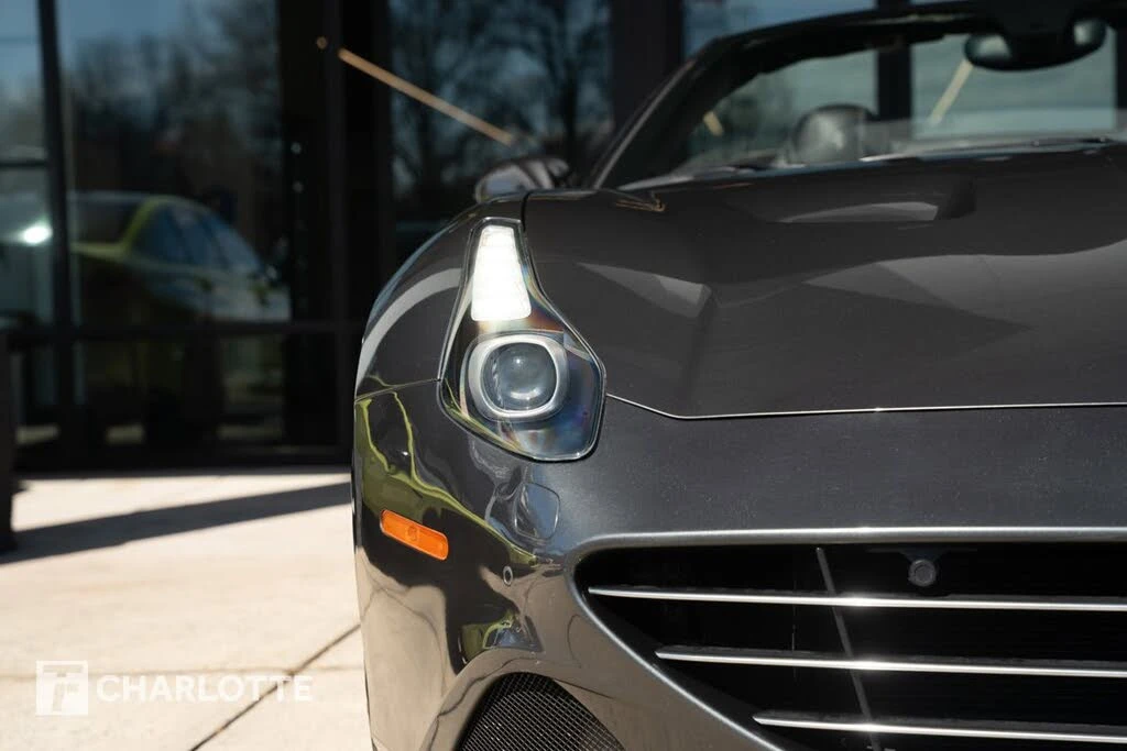 2016 Ferrari California T - Image 5 of 31