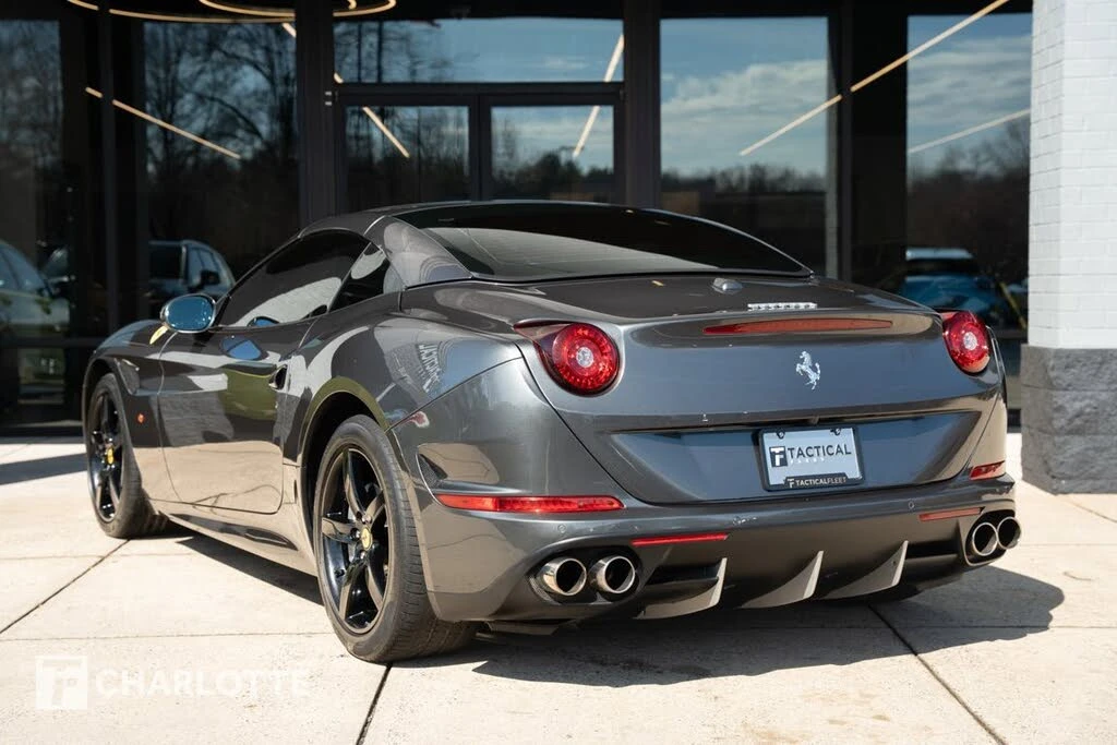 2016 Ferrari California T - Image 13 of 31