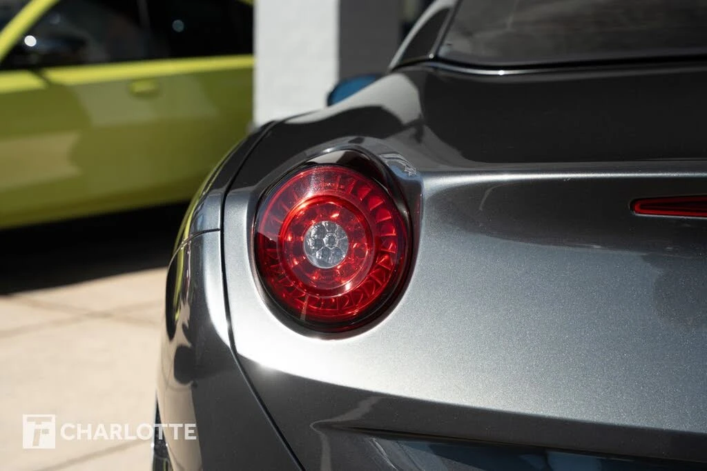 2016 Ferrari California T - Image 14 of 31
