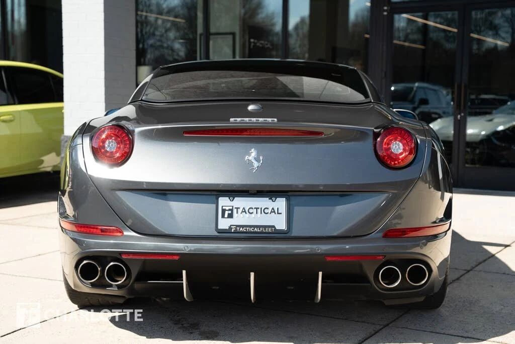 2016 Ferrari California T - Image 15 of 31