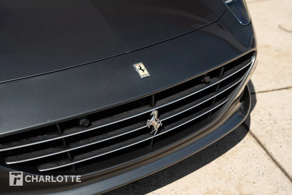 2016 Ferrari California T - Image 4 of 31