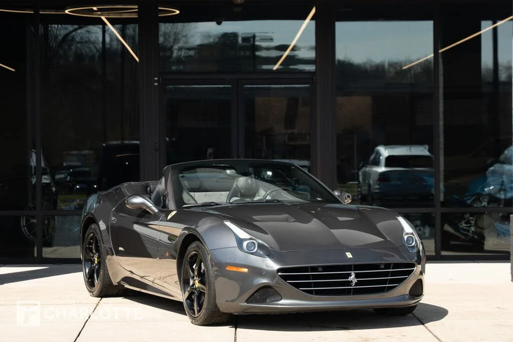 2016 Ferrari California T - Image 2 of 31