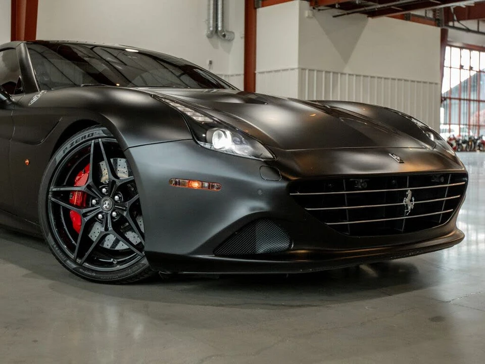 2016 Ferrari California T - Image 14 of 31