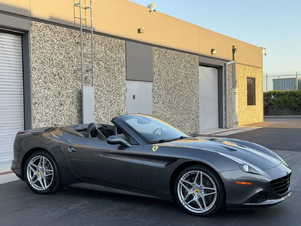2016 Ferrari California T - Image 13 of 31