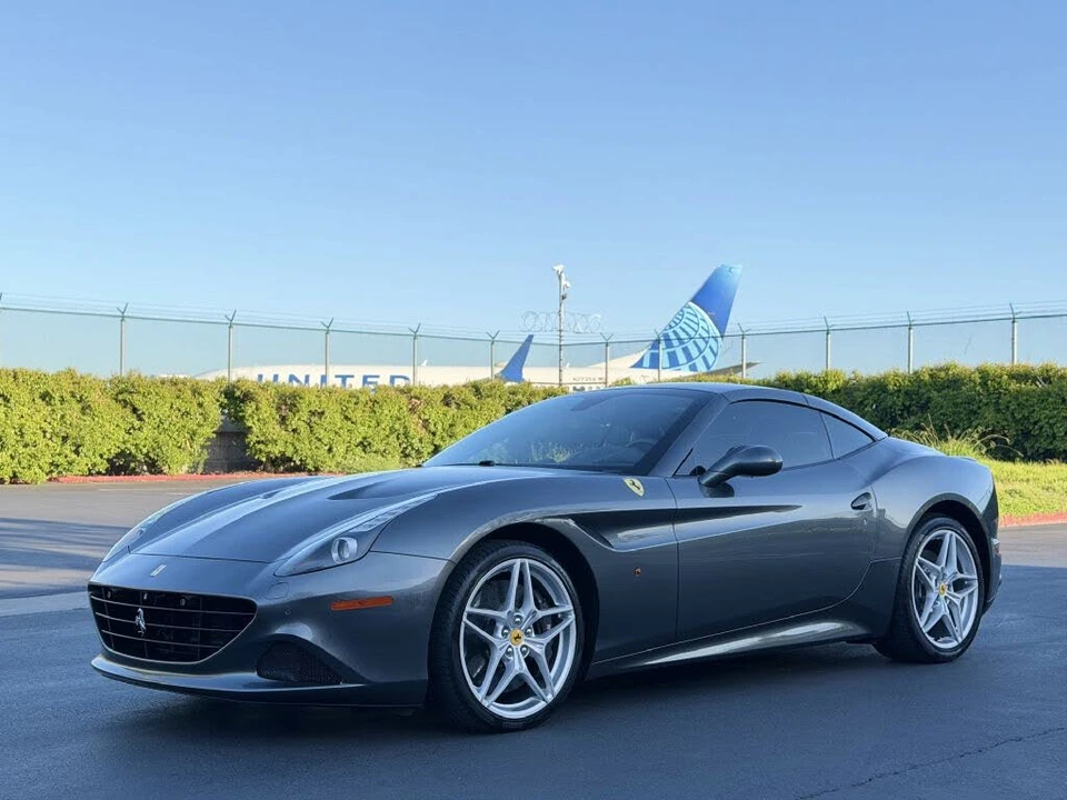 2016 Ferrari California T - Image 5 of 31