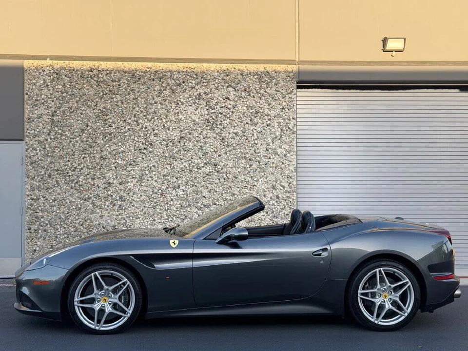 2016 Ferrari California T - Image 12 of 31