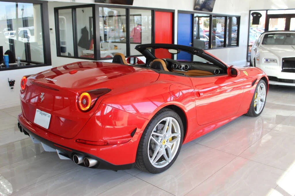 2016 Ferrari California T - Image 7 of 31