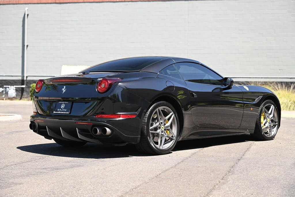 2016 Ferrari California T - Image 17 of 31