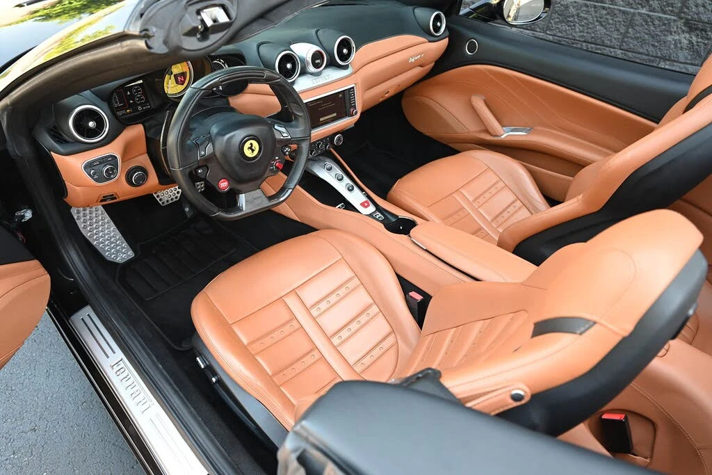 2016 Ferrari California T - Image 28 of 31