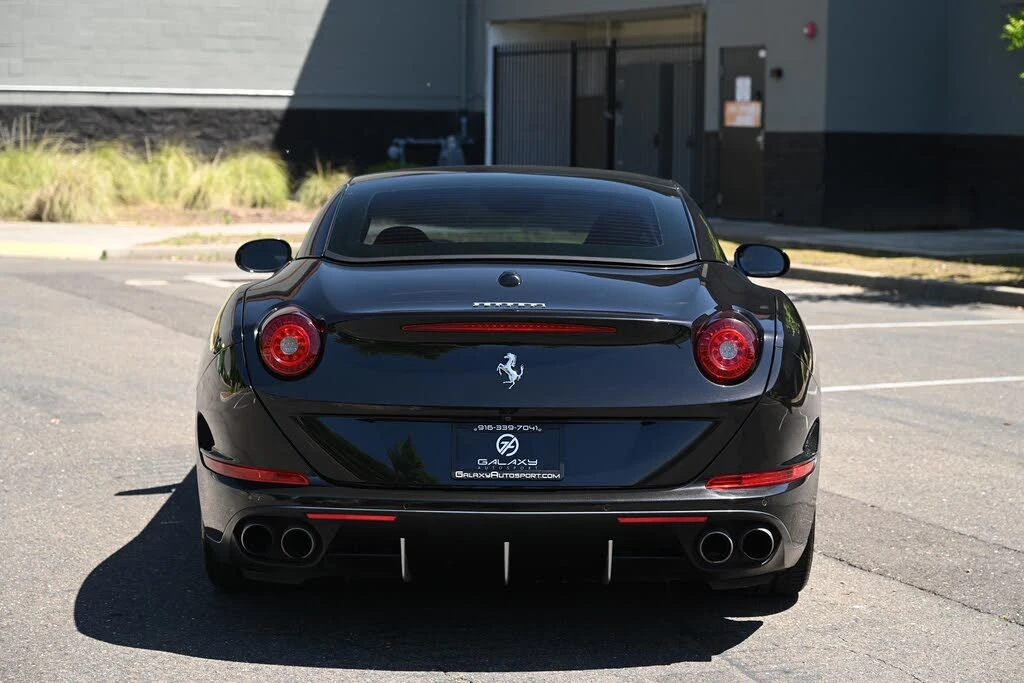 2016 Ferrari California T - Image 14 of 31