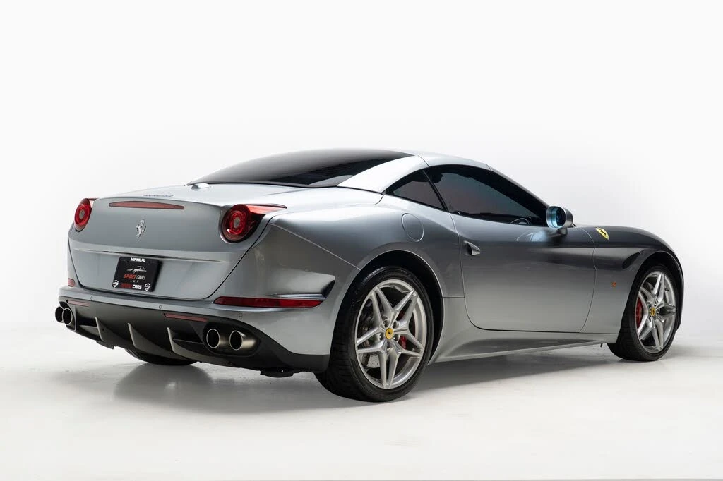 2016 Ferrari California T - Image 9 of 31