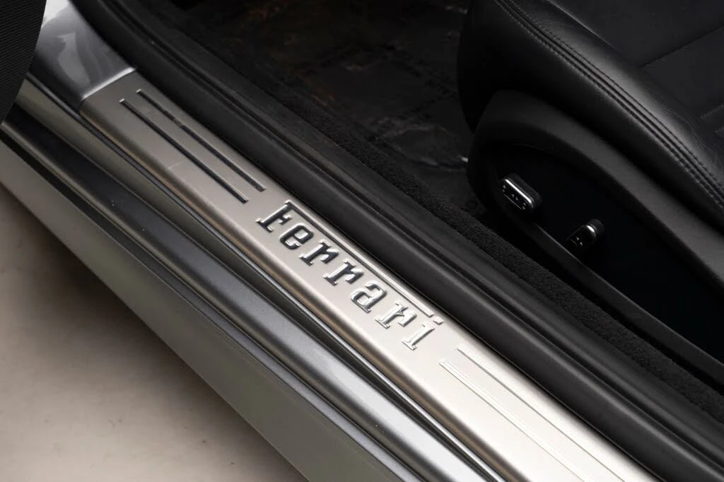 2016 Ferrari California T - Image 19 of 31