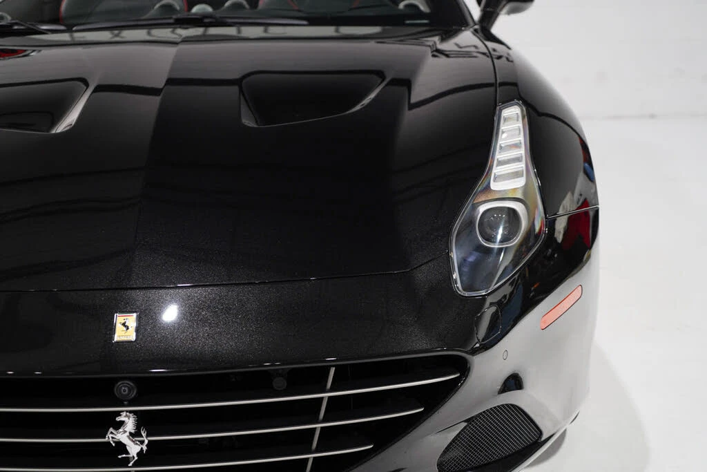 2016 Ferrari California T - Image 30 of 31