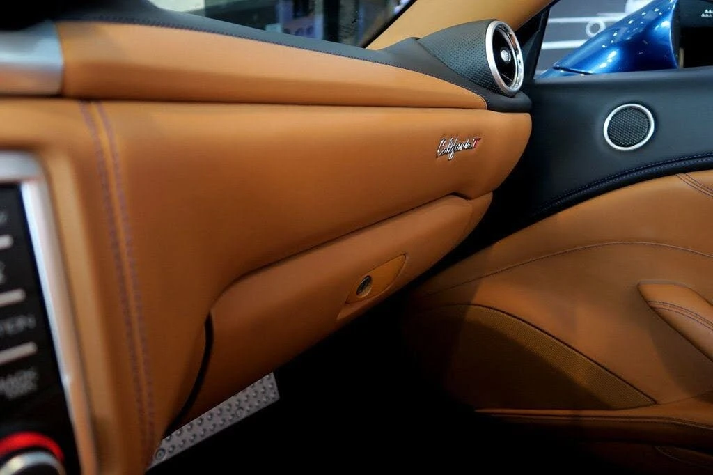 2016 Ferrari California T - Image 26 of 31