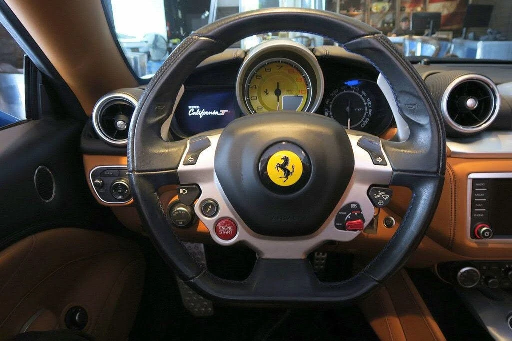 2016 Ferrari California T - Image 15 of 31