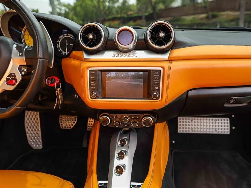 2016 Ferrari California T - Image 27 of 31