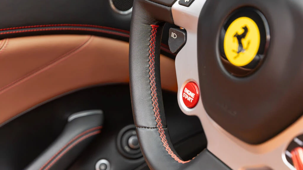 2016 Ferrari California T - Image 28 of 31
