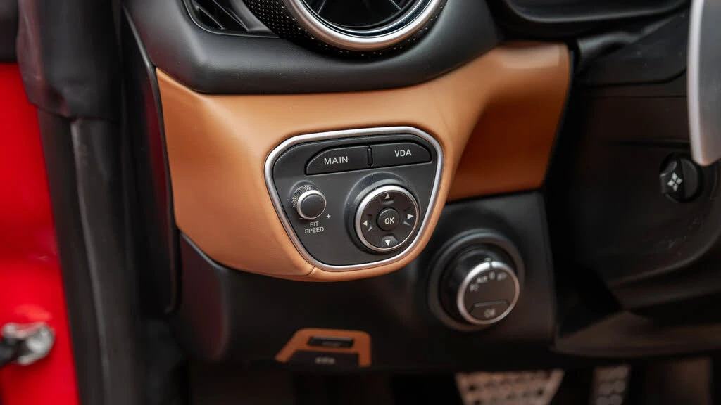 2016 Ferrari California T - Image 20 of 31