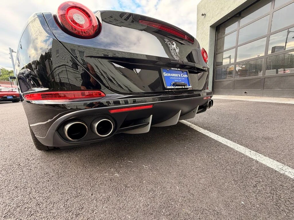 2016 Ferrari California T - Image 25 of 31