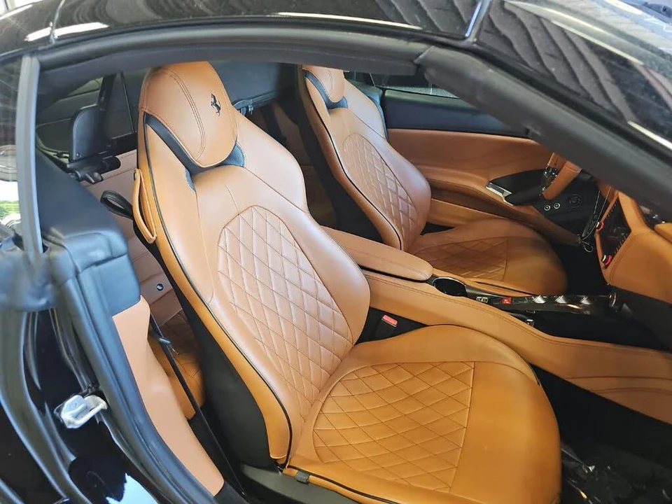 2016 Ferrari California T - Image 19 of 31
