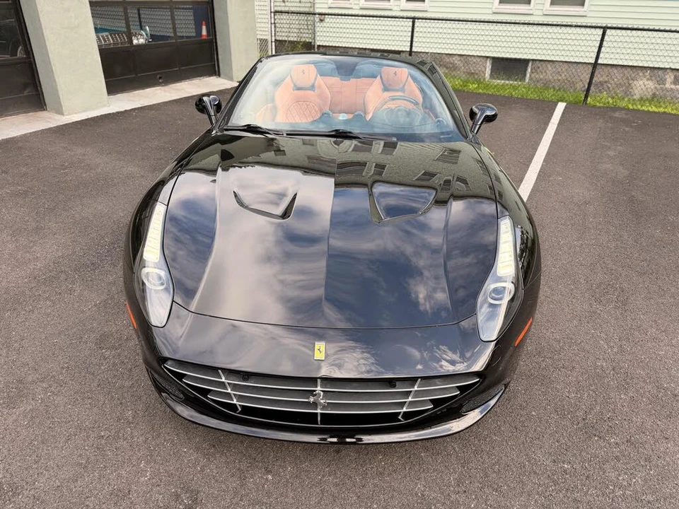 2016 Ferrari California T - Image 8 of 31