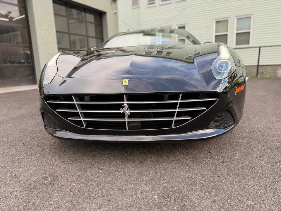 2016 Ferrari California T - Image 22 of 31