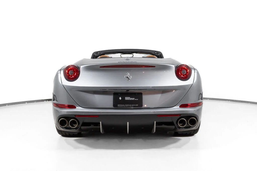 2016 Ferrari California T - Image 5 of 31