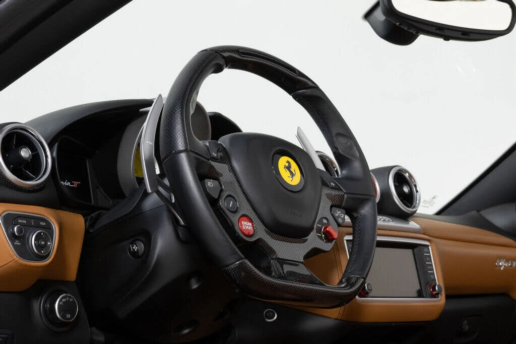 2016 Ferrari California T - Image 28 of 31