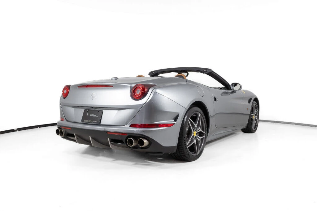 2016 Ferrari California T - Image 7 of 31
