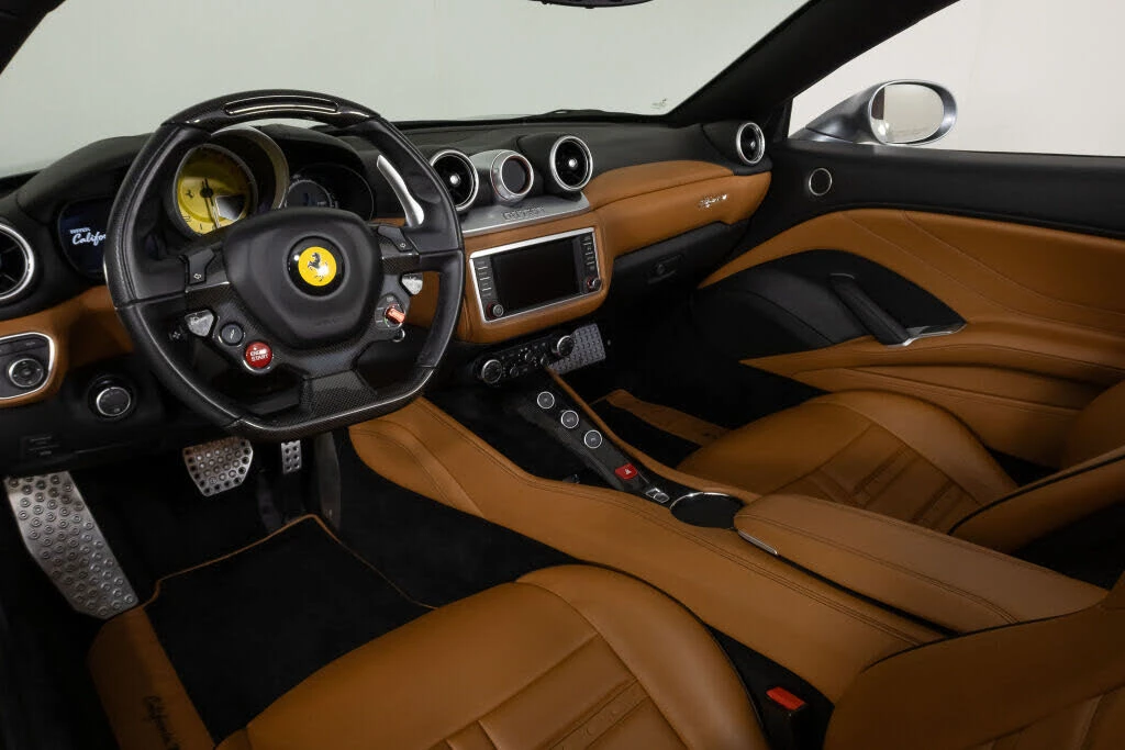 2016 Ferrari California T - Image 31 of 31