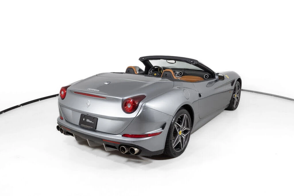 2016 Ferrari California T - Image 8 of 31