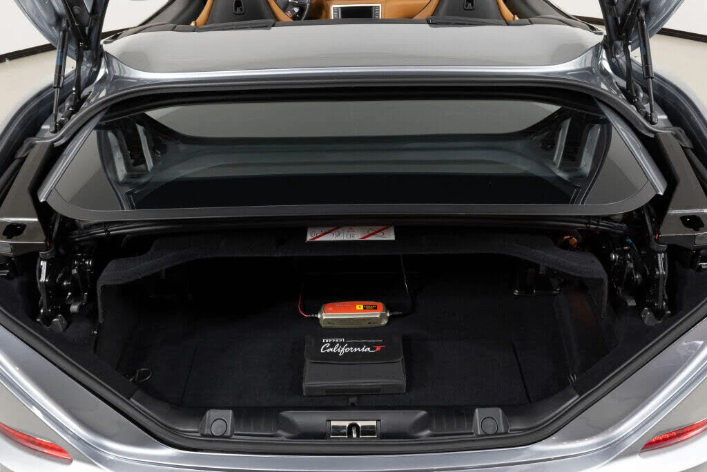 2016 Ferrari California T - Image 18 of 31