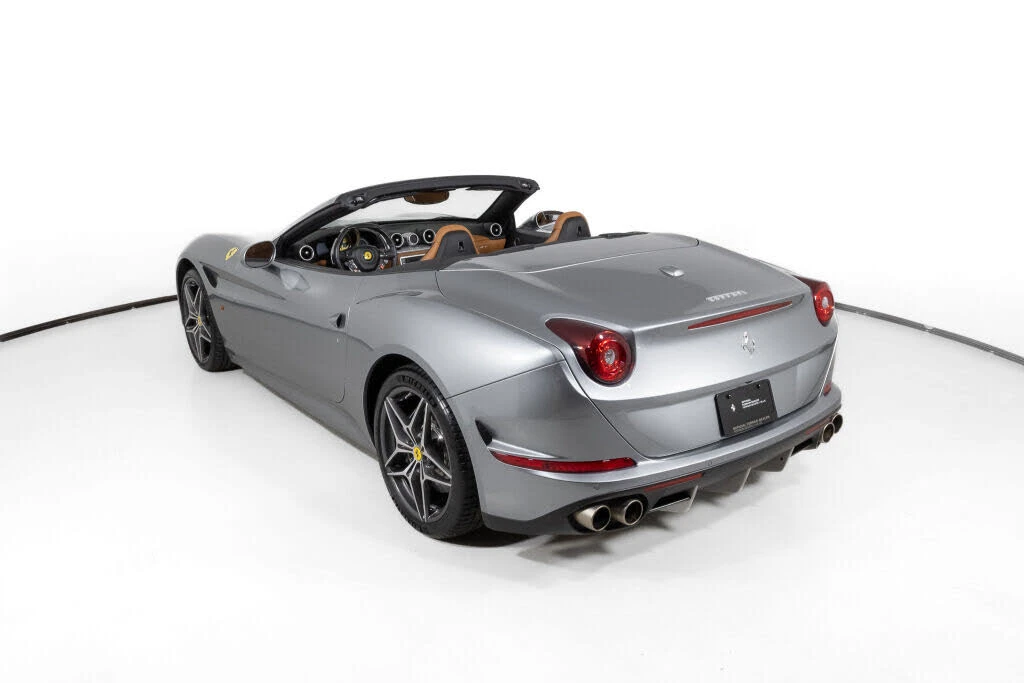 2016 Ferrari California T - Image 4 of 31