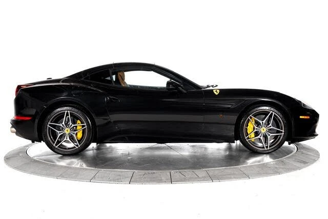 2016 Ferrari California T - Image 11 of 31