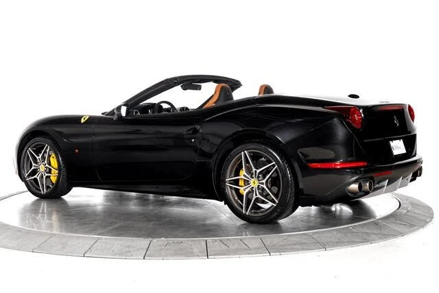 2016 Ferrari California T - Image 7 of 31