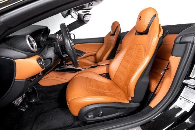 2016 Ferrari California T - Image 4 of 31