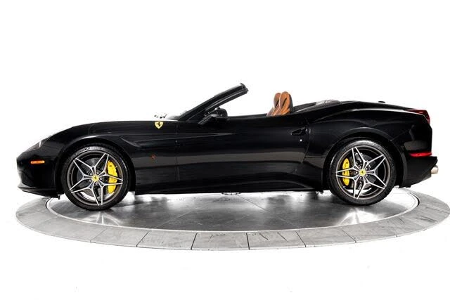 2016 Ferrari California T - Image 3 of 31