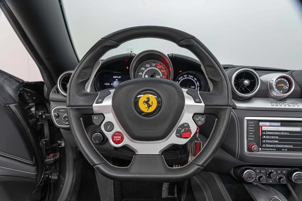 2016 Ferrari California T - Image 28 of 31