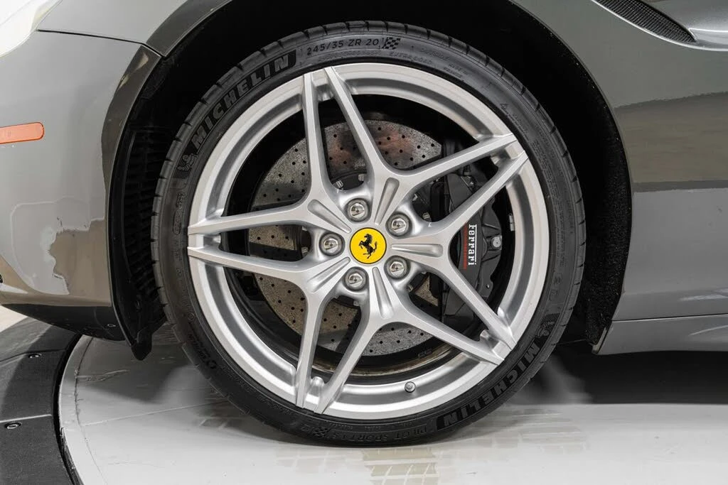 2016 Ferrari California T - Image 16 of 31