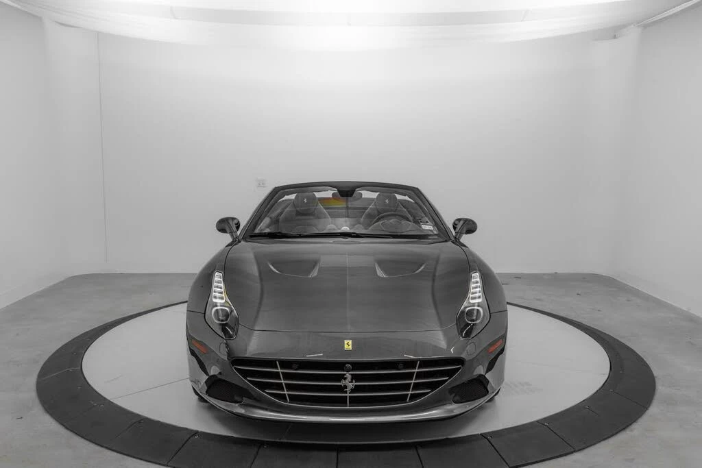 2016 Ferrari California T - Image 8 of 31