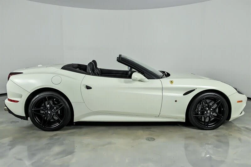 2016 Ferrari California T - Image 11 of 31